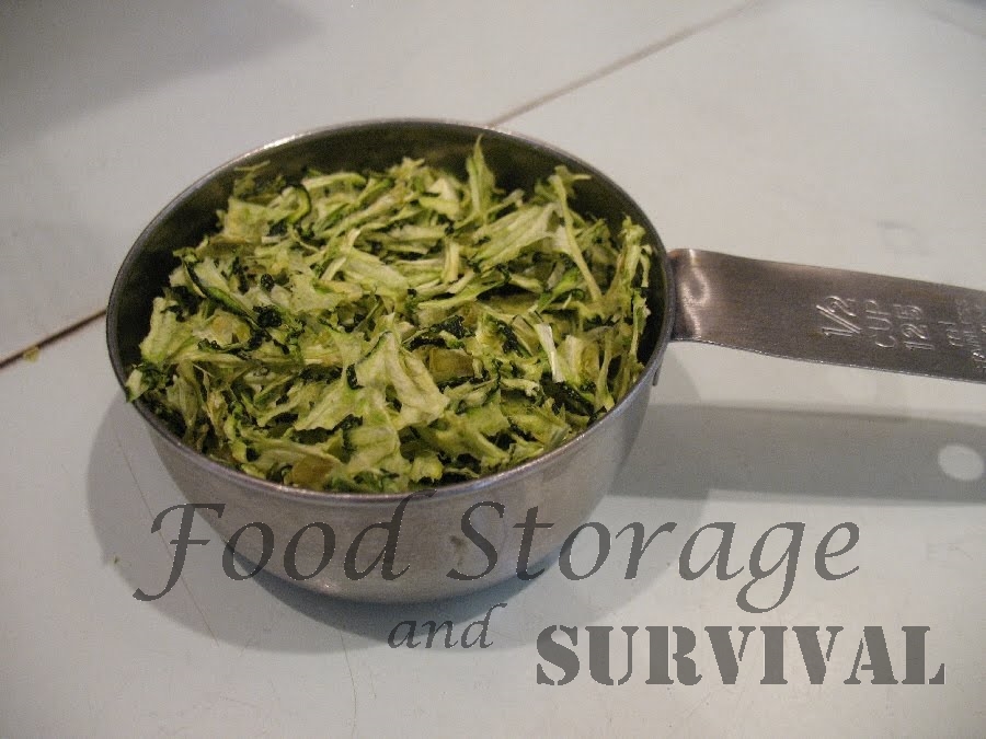 How To Dehydrate Zucchini-Sliced & Cubed - Food Storage Moms