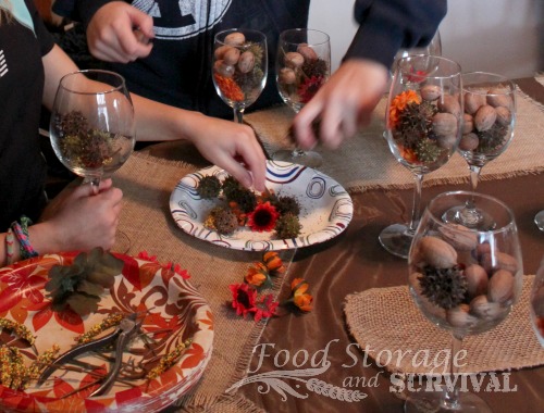 Super cheap and easy centerpieces that look fabulous!  Great for holiday dinners or parties!